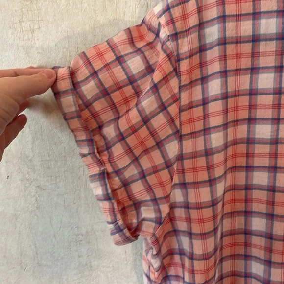 Eddie Bauer women’s cotton short sleeve button up v neck shirt. Size xl. - Picture 3 of 11